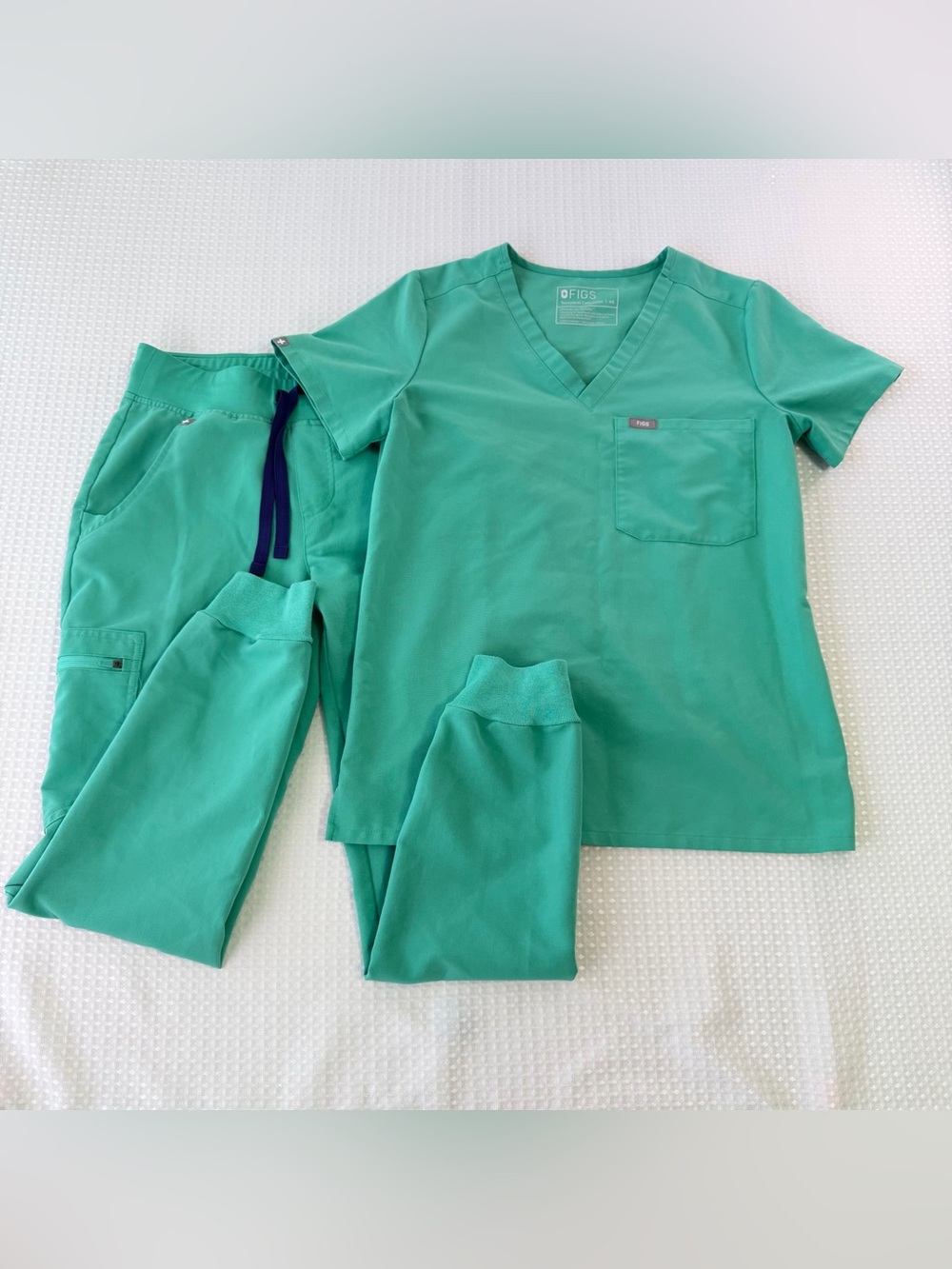 FIGS Womens XS Surgical Green Scrub Set Catarina One Pocket and Joggers Nurse Dr